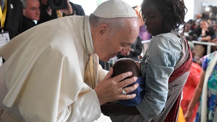 MENSAGEM DO PAPA PARA O DIA MUNDIAL DAS MISSÕES: É URGENTE A MISSÃO DA COMPAIXÃO