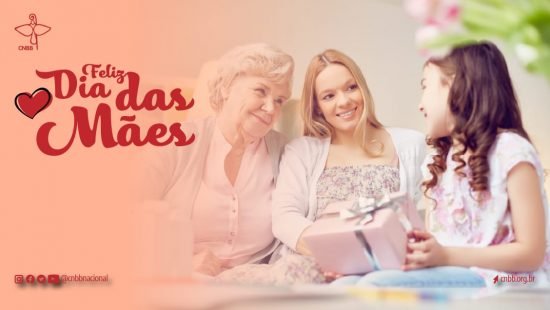 DIA DAS MÃES: DOM WALMOR UNE-SE AO CORAÇÃO DE CADA UMA PARA ABRAÇÁ-LAS E HOMENAGEÁ-LAS
