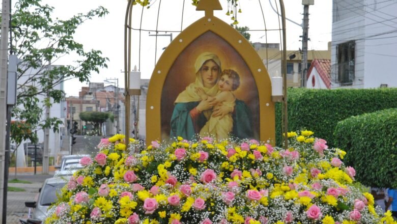 CARREATA E SANTA MISSA EM HONRA A MÃE RAINHA TRÊS VEZES ADMIRÁVEL 2021