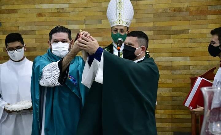 Paróquia de Massapê acolhe novo Pároco e Vigário Paroquial
