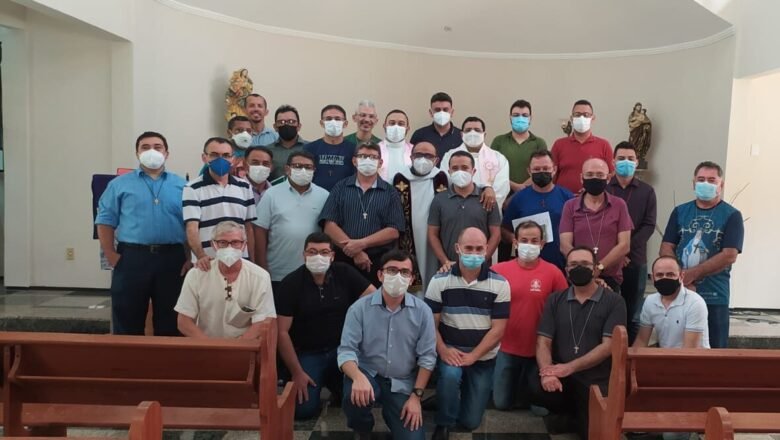 Candidatos ao Diaconato Permanente participam de Retiro Espiritual durante o final de semana