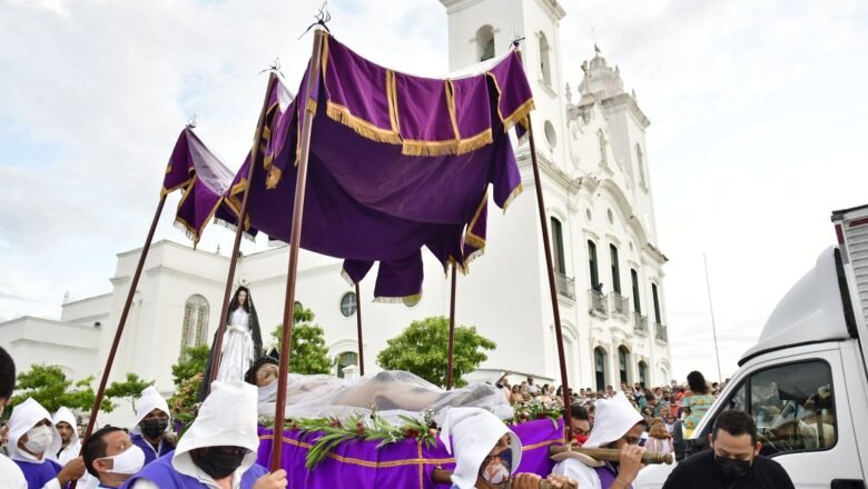 Em Sobral, católicos participam de Celebrações da Semana Santa