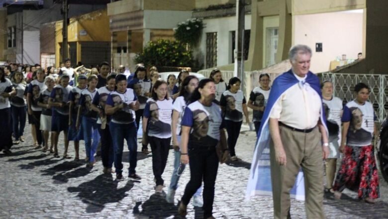 Comunidade Paroquial de Marco celebra novenários em honra a Santíssima Trindade pela beatificação do Servo de Deus, Monsenhor Waldir Lopes