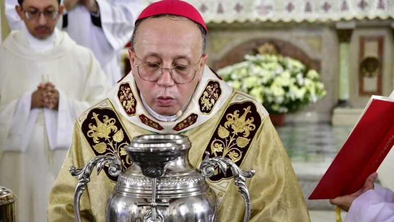 Quinta-feira Santa: Clero diocesano participa de Missa do Crisma e bênção dos Santos Óleos na SÉ Catedral de Sobral