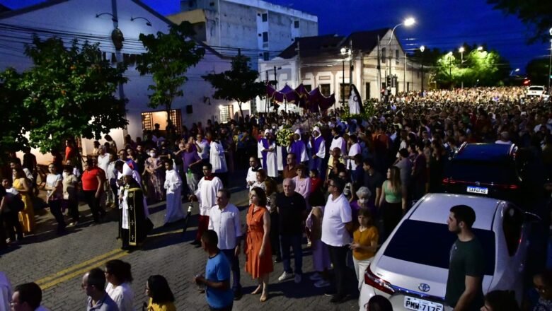 Ato da Paixão do Senhor e Procissão do Senhor morto marcam Sexta-feira santa em Sobral