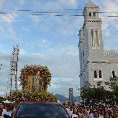 Abertura do Mês Mariano: Paróquias celebram “Despertar com Maria”