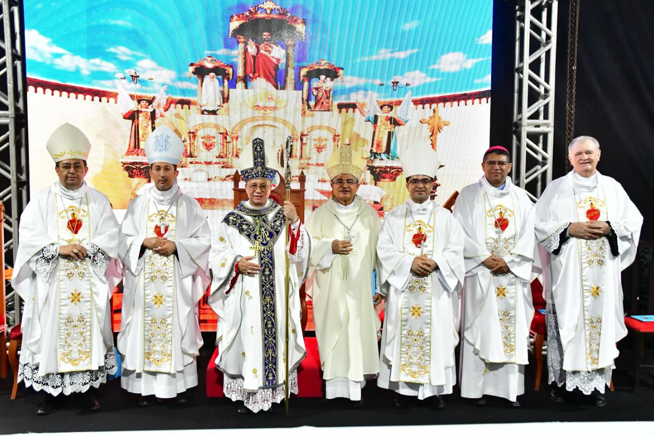 Marco celebra momento histórico com o encerramento da fase diocesana da Causa de Monsenhor Waldir Lopes de Castro